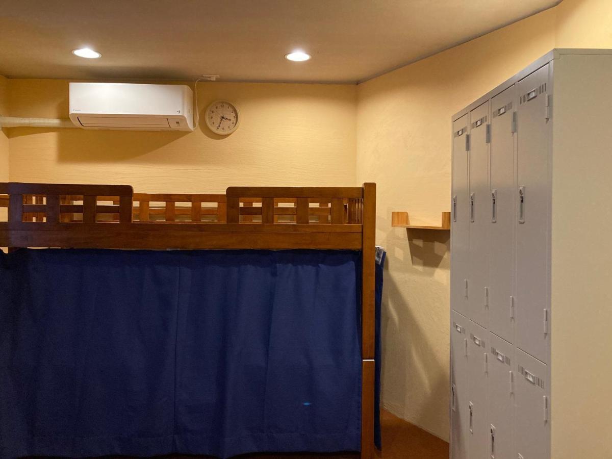 J-Hoppers Beppu Guesthouse ジェイホッパーズ別府ゲストハウス Bagian luar foto